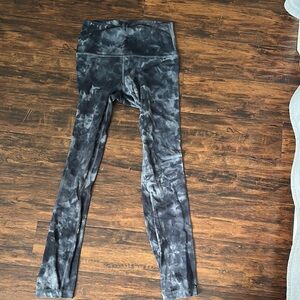 Lululemon Gray Tie-Dye Leggings